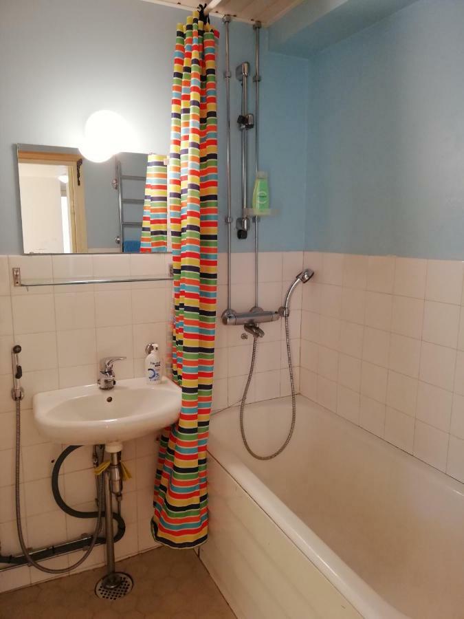 Fantastic Apartment In Hip Area Of Kallio Helsínquia Exterior foto